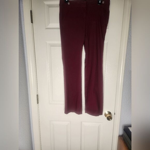 Soho Apparel LTD 8 Burgundy Full Length Zipper Stretch Women's Pants - Picture 3 of 7